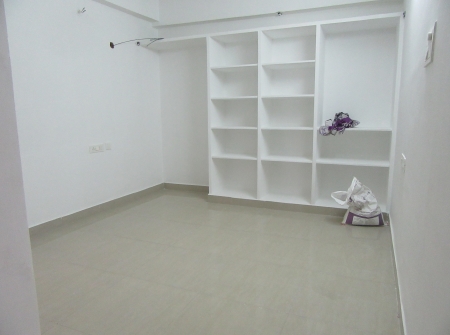 2) Li Id 260 - Master Bedroom.JPG